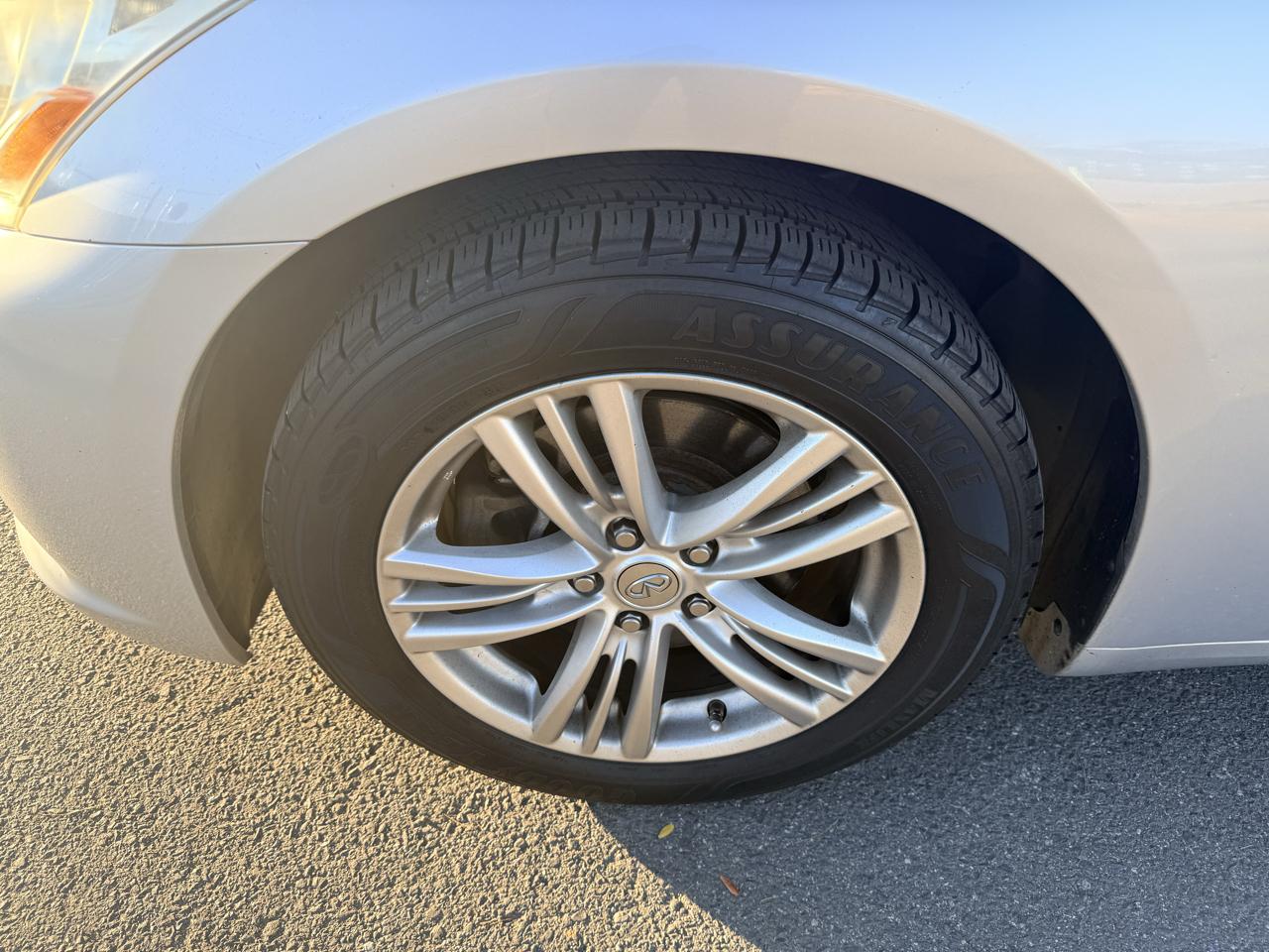 Infiniti G37 Sedan 4dr x AWD 2012