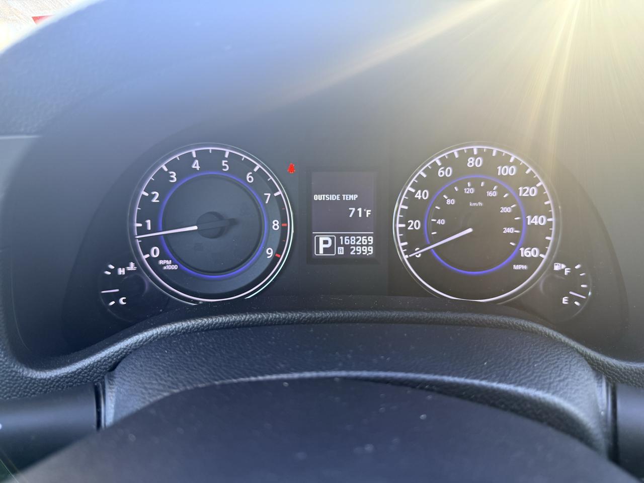Infiniti G37 Sedan 4dr x AWD 2012