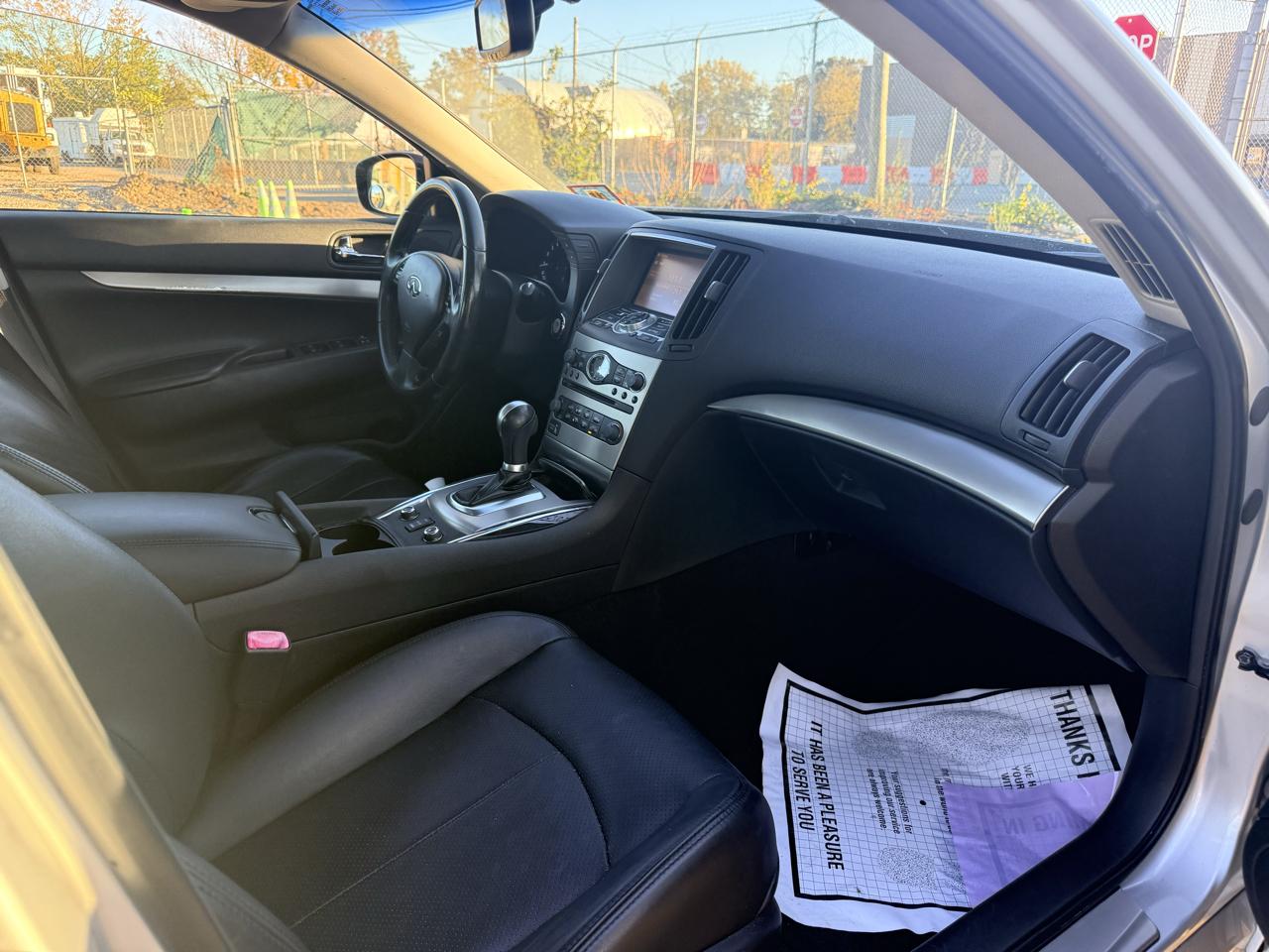 Infiniti G37 Sedan 4dr x AWD 2012