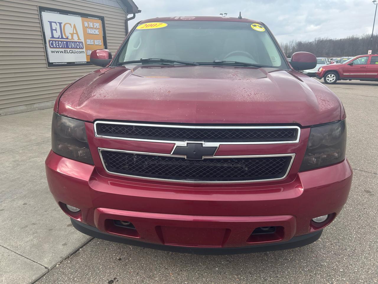 Chevrolet Suburban 4WD 4dr 1500 LT 2007