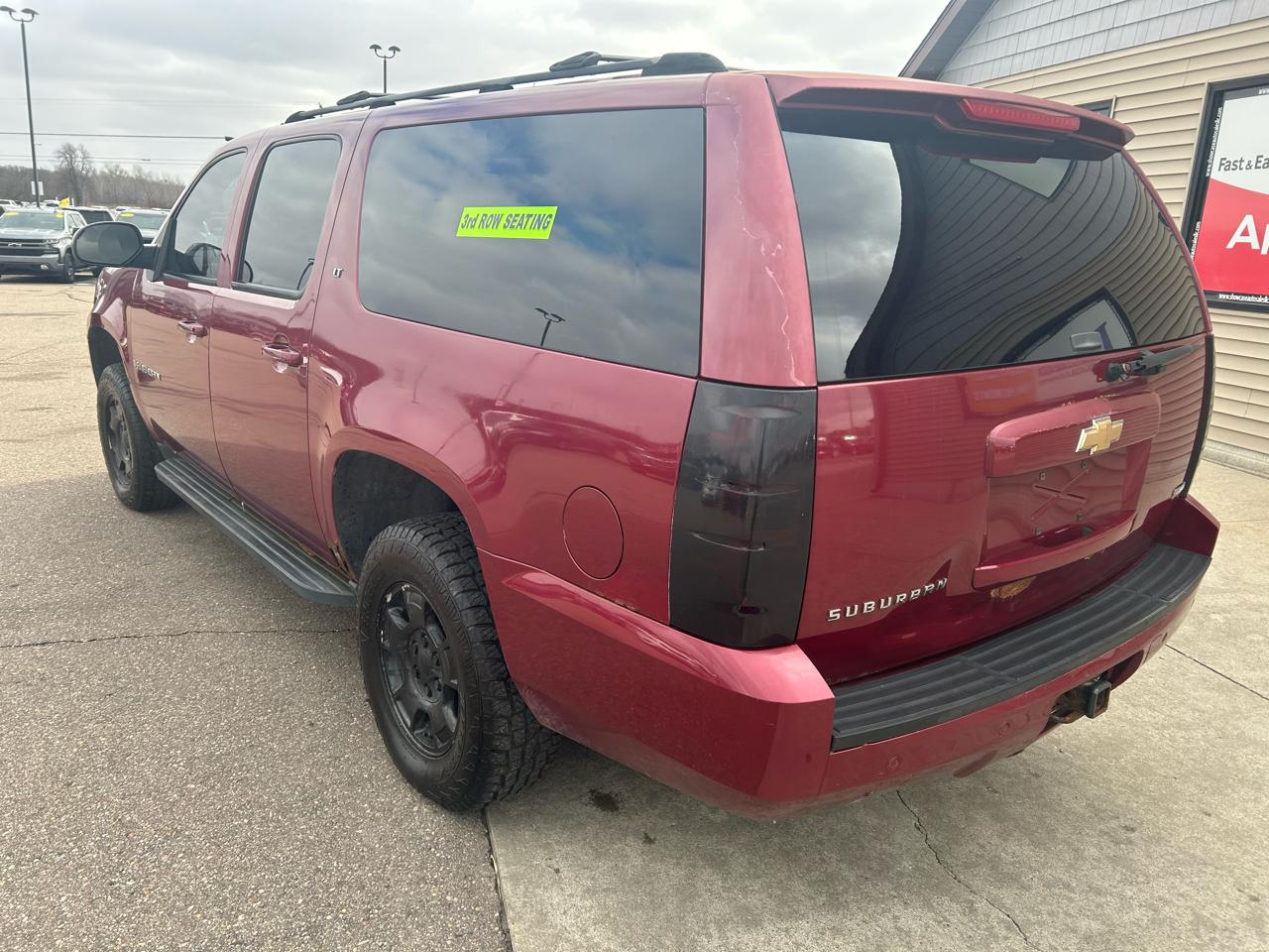 Chevrolet Suburban 4WD 4dr 1500 LT 2007
