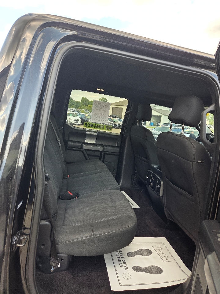 2016 Ford F-150 XLT photo 13