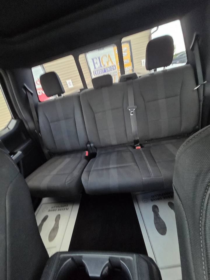 2016 Ford F-150 XLT photo 29