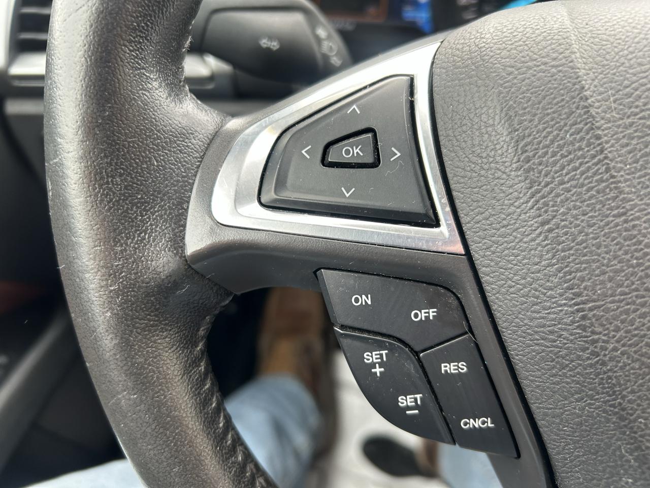 Ford Fusion SE 2016