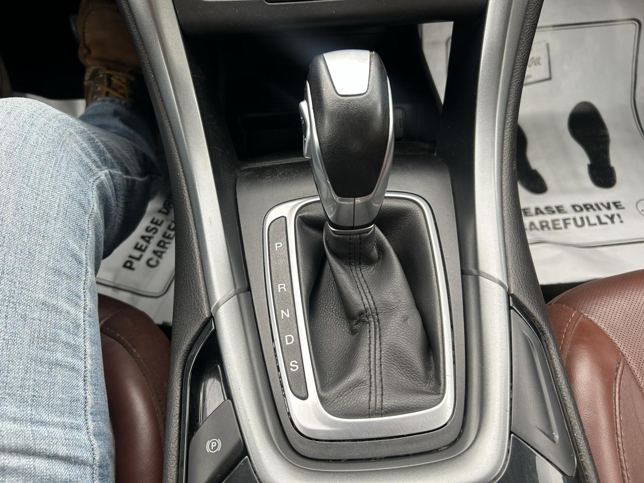 Ford Fusion SE 2016