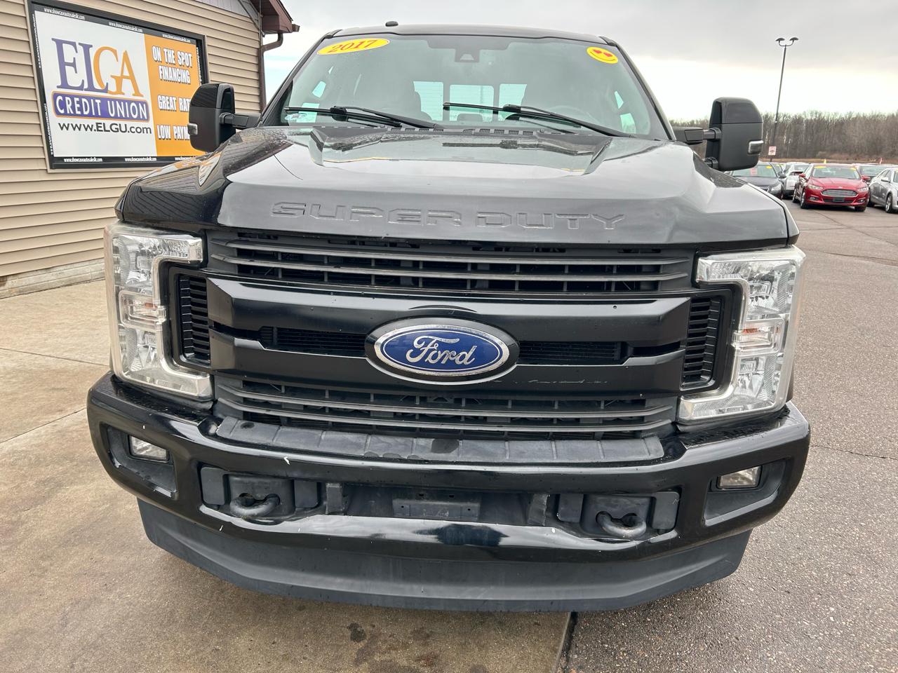 Ford F-250 SD Lariat Crew Cab 4WD 2017