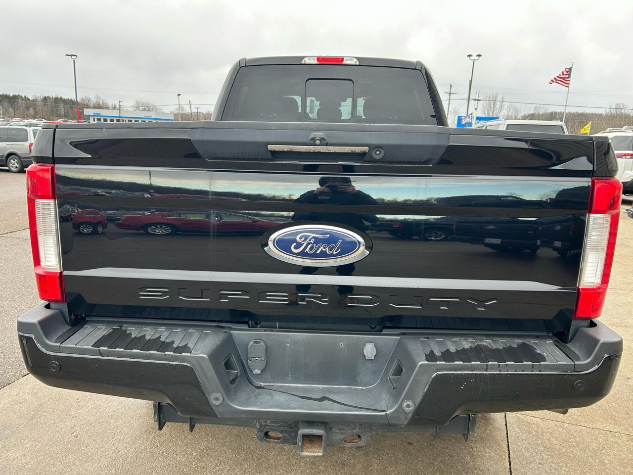 Ford F-250 SD Lariat Crew Cab 4WD 2017