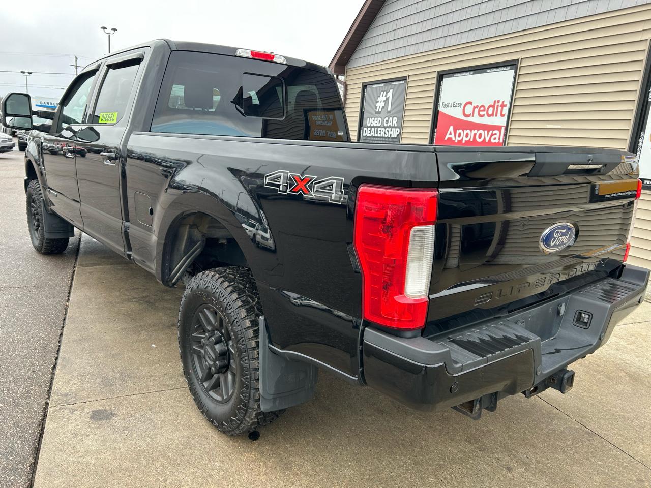 Ford F-250 SD Lariat Crew Cab 4WD 2017