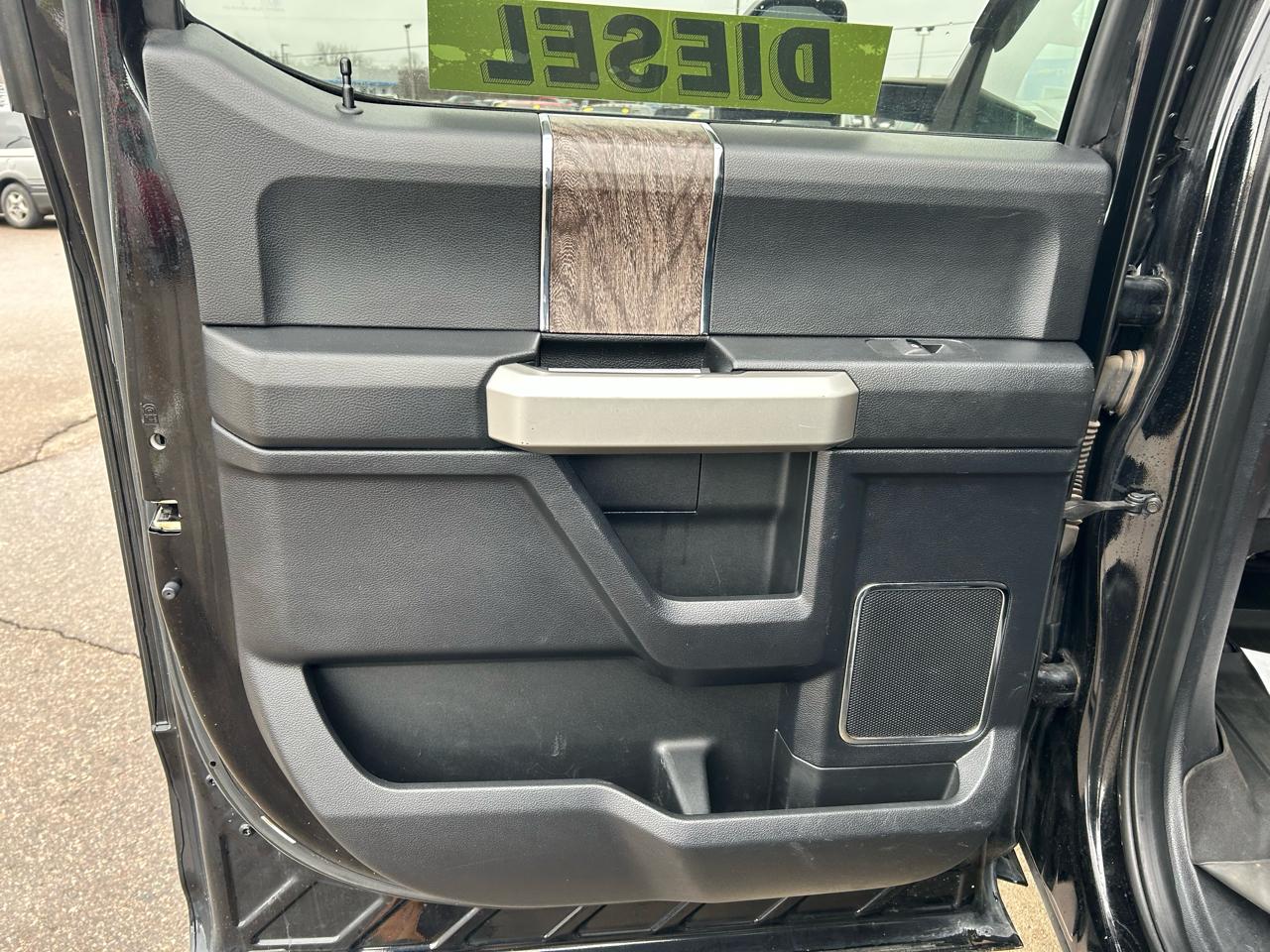 Ford F-250 SD Lariat Crew Cab 4WD 2017