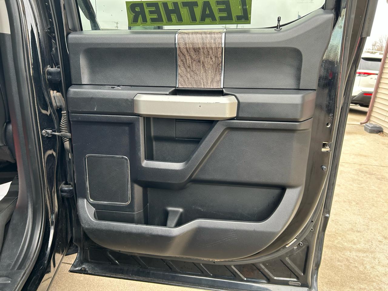 Ford F-250 SD Lariat Crew Cab 4WD 2017