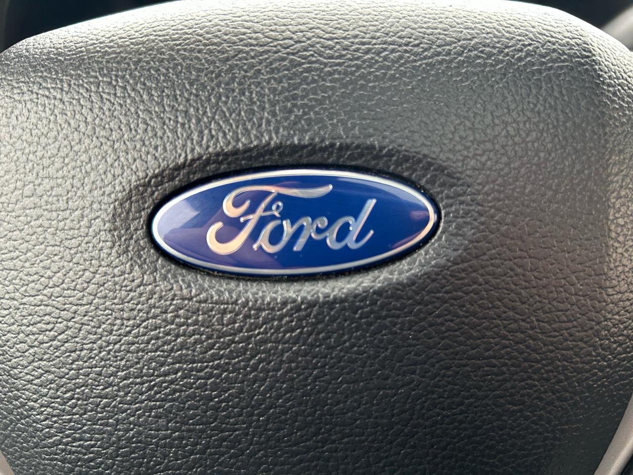 Ford F-250 SD Lariat Crew Cab 4WD 2017