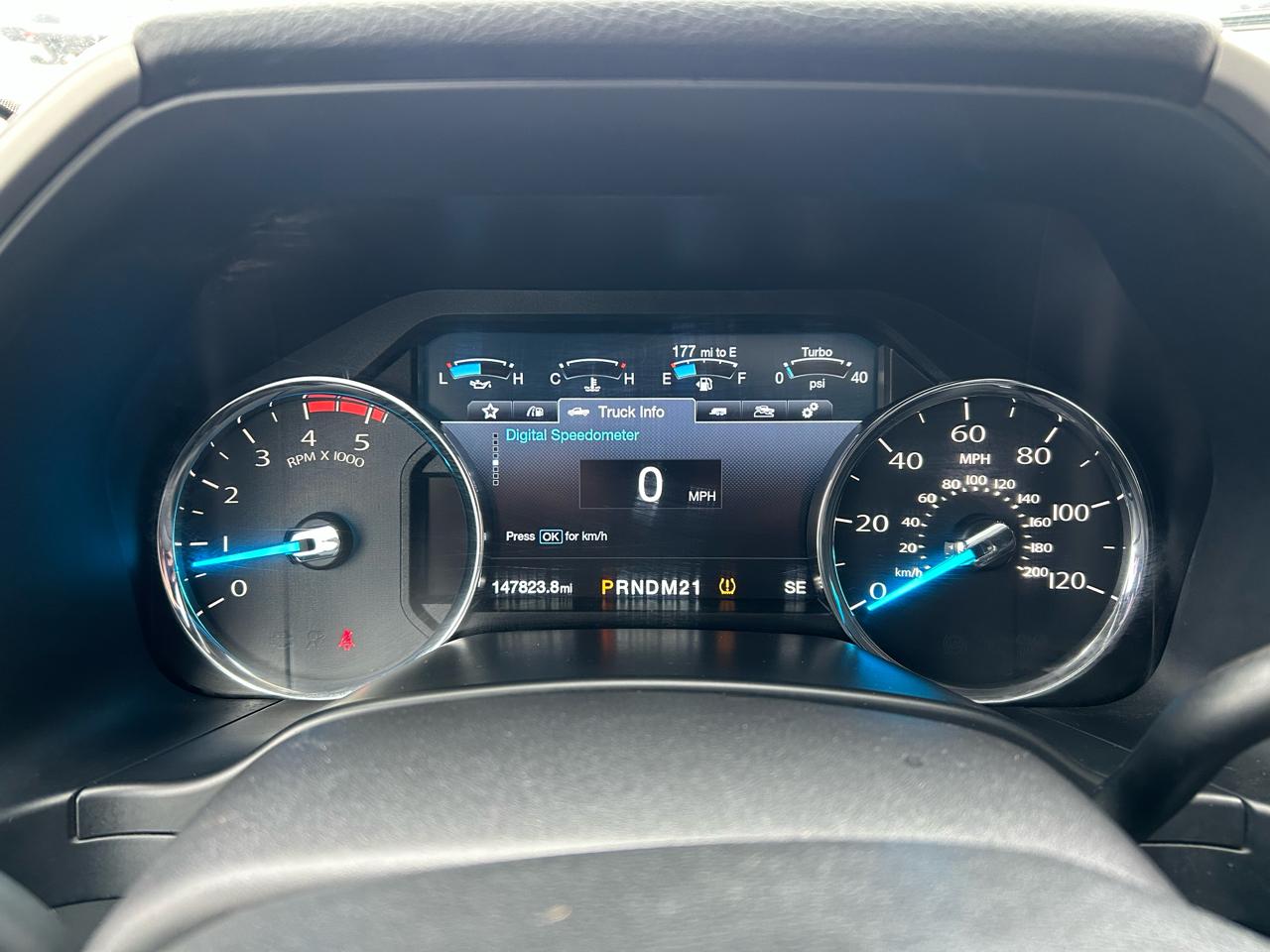 Ford F-250 SD Lariat Crew Cab 4WD 2017