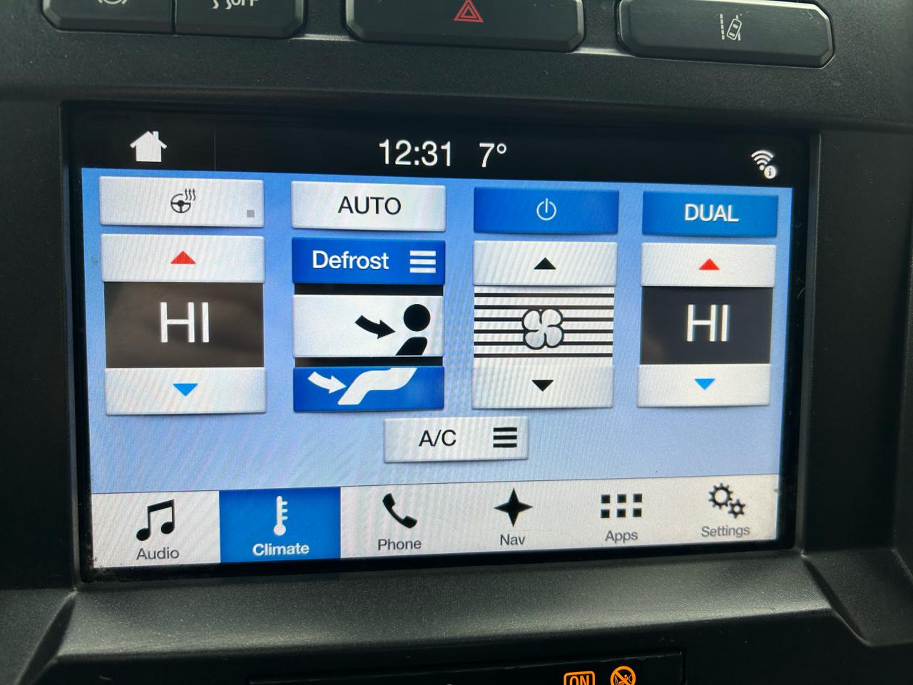 Ford F-250 SD Lariat Crew Cab 4WD 2017