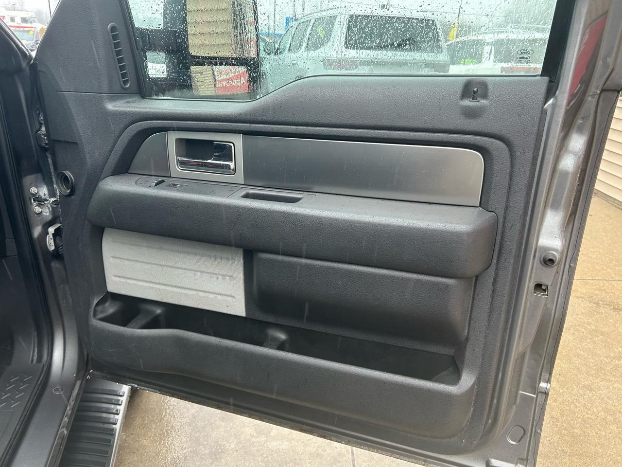 Ford F-150 XLT SuperCrew 4WD 2013