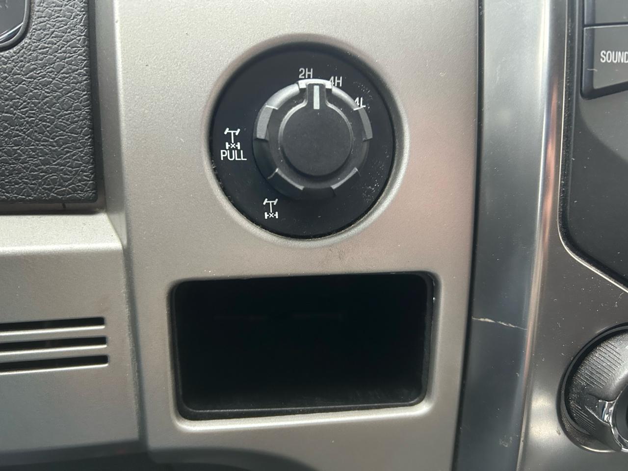 Ford F-150 XLT SuperCrew 4WD 2013