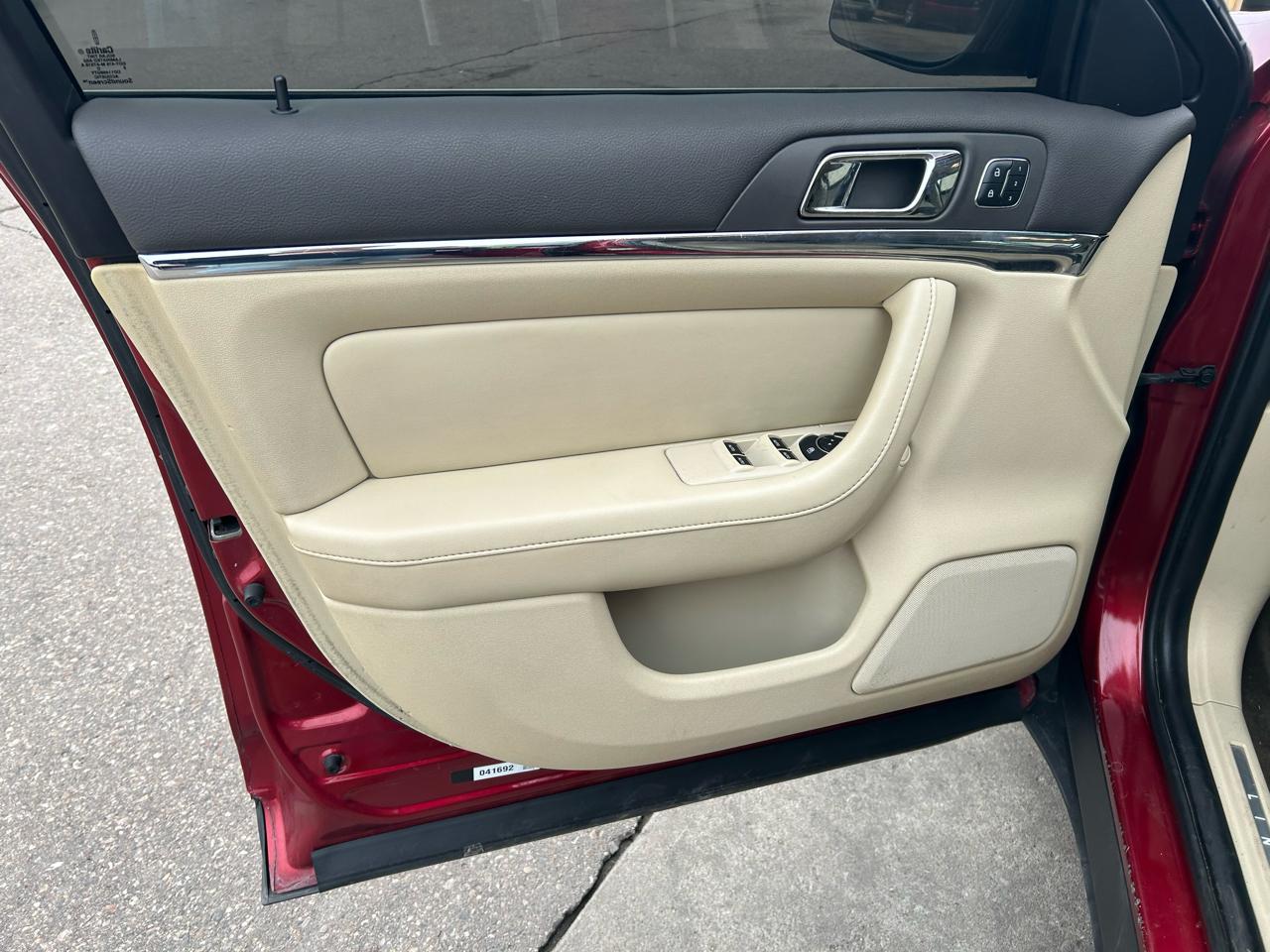 Lincoln MKS AWD 2015