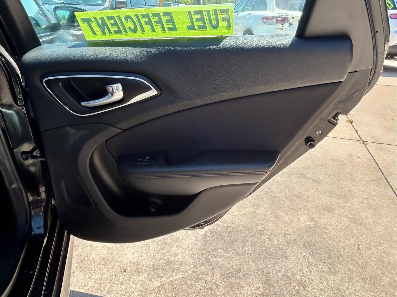 Chrysler 200 Limited 2015