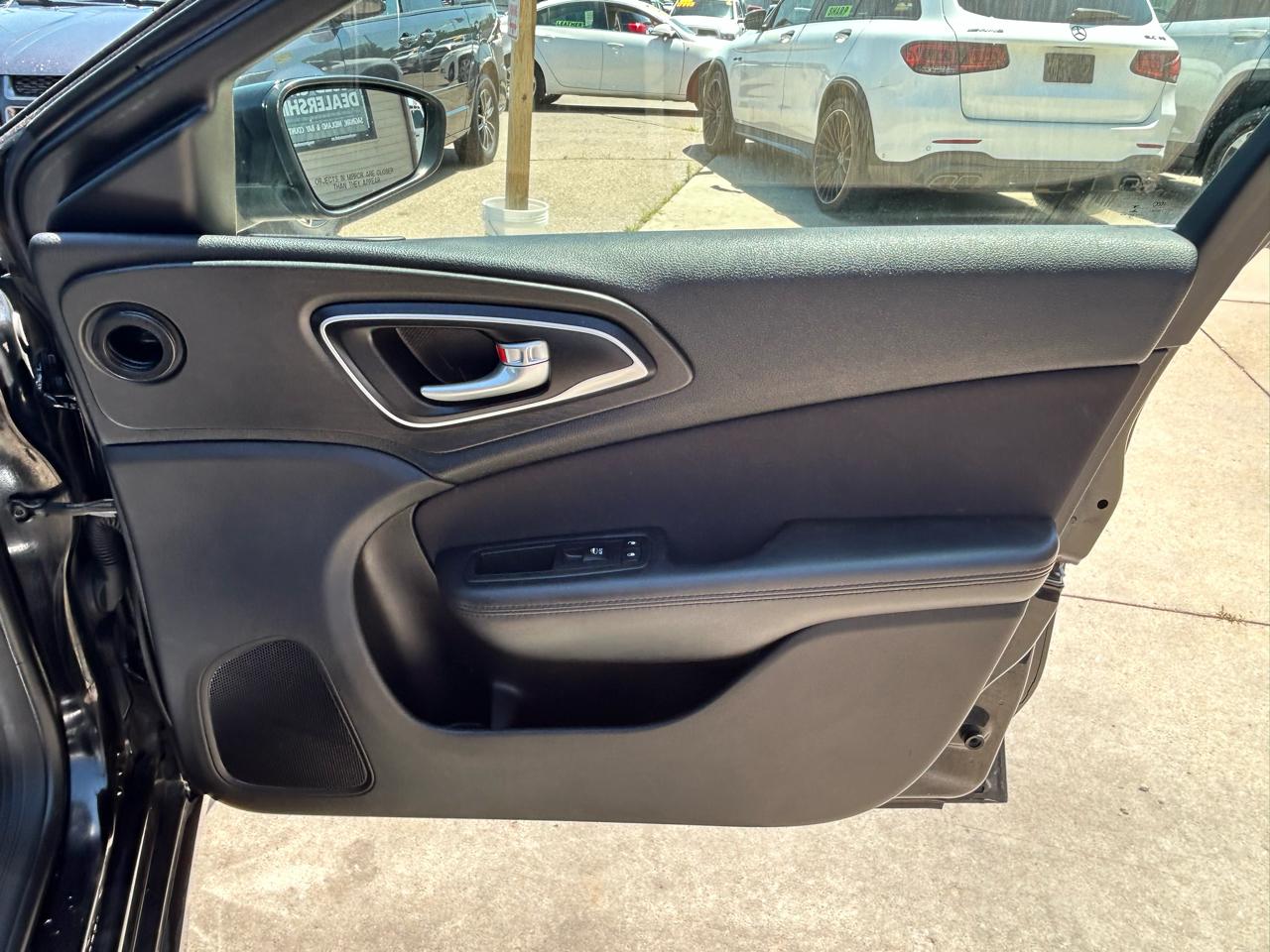 Chrysler 200 Limited 2015