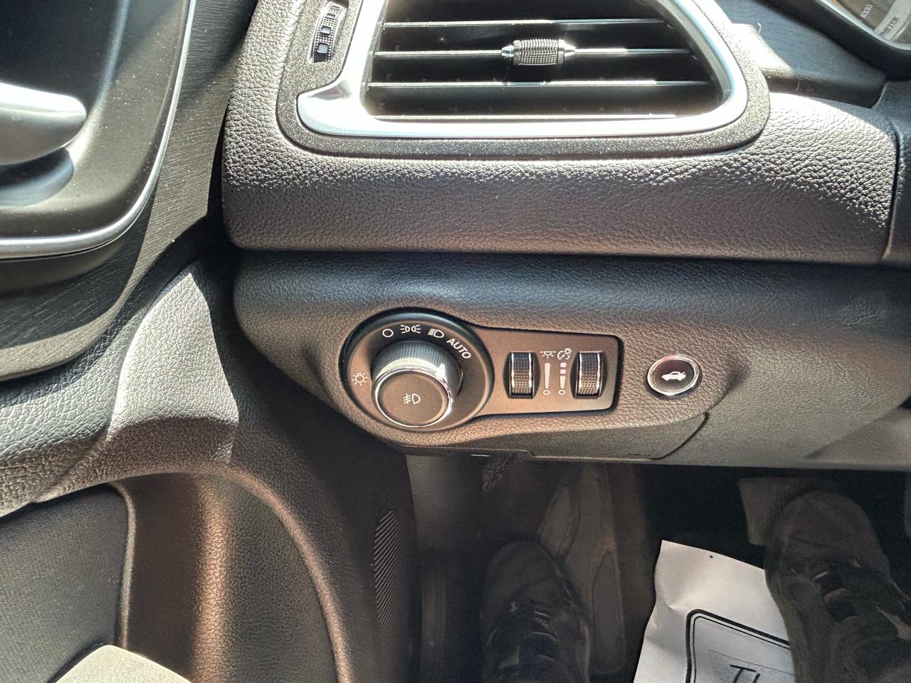Chrysler 200 Limited 2015