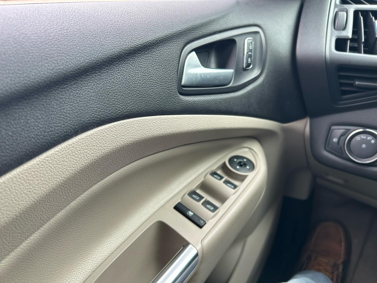 Ford Escape SE 4WD 2014