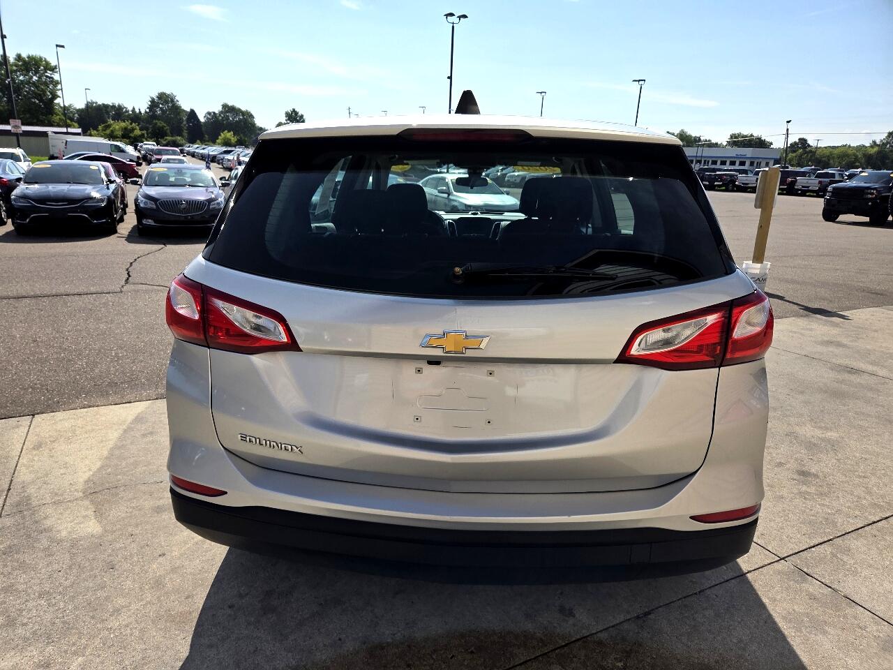 2020 Chevrolet Equinox LS photo 6
