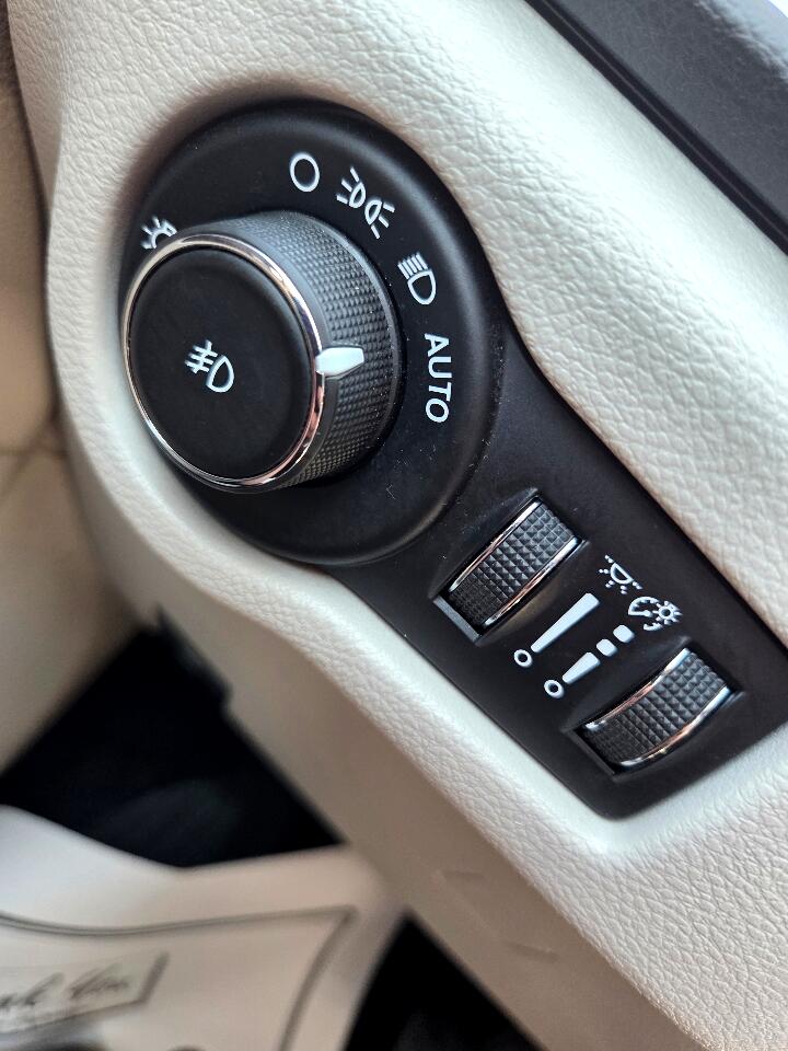 2017 Chrysler Pacifica Touring Plus photo 20