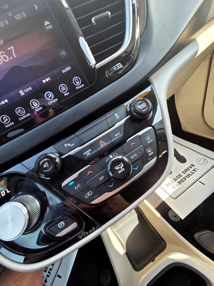 2017 Chrysler Pacifica Touring Plus photo 23
