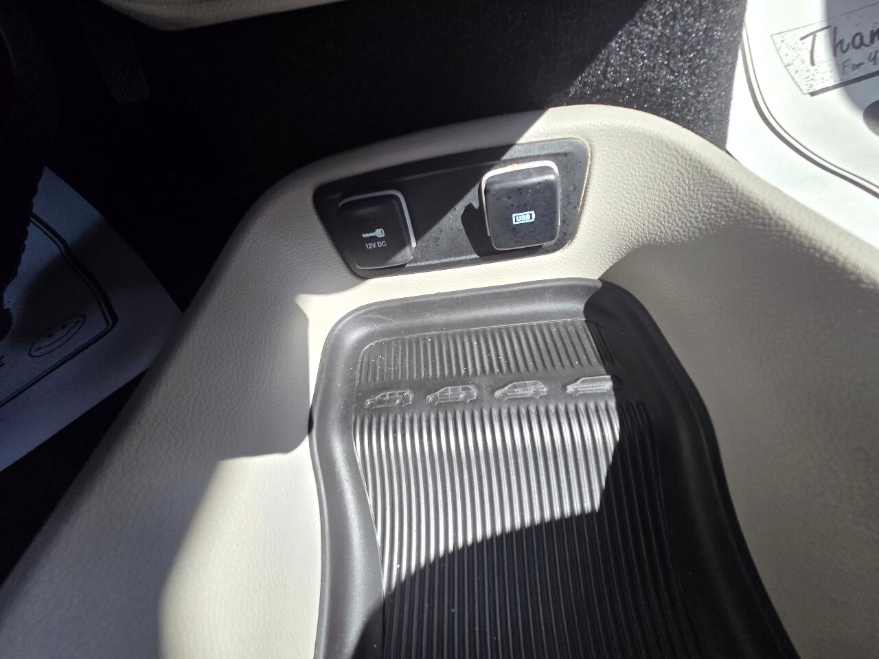 2017 Chrysler Pacifica Touring Plus photo 25
