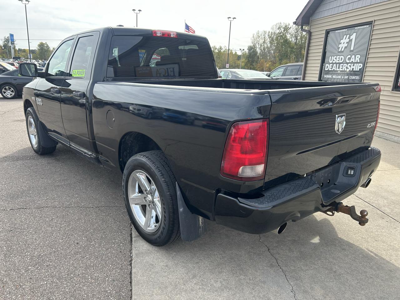 RAM 1500 Tradesman Quad Cab 4WD 2017