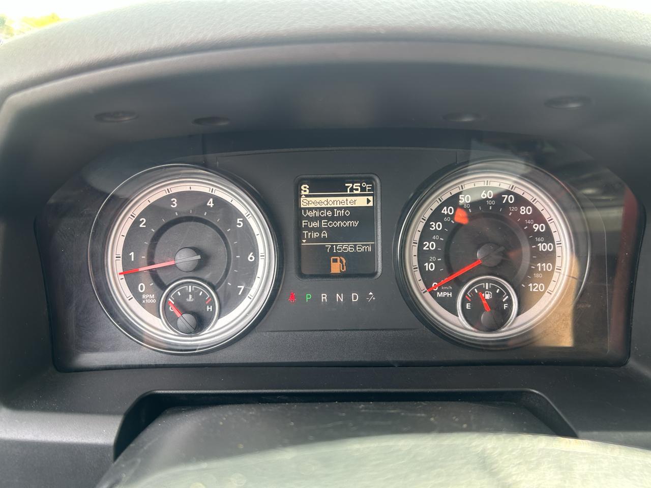 RAM 1500 Tradesman Quad Cab 4WD 2017