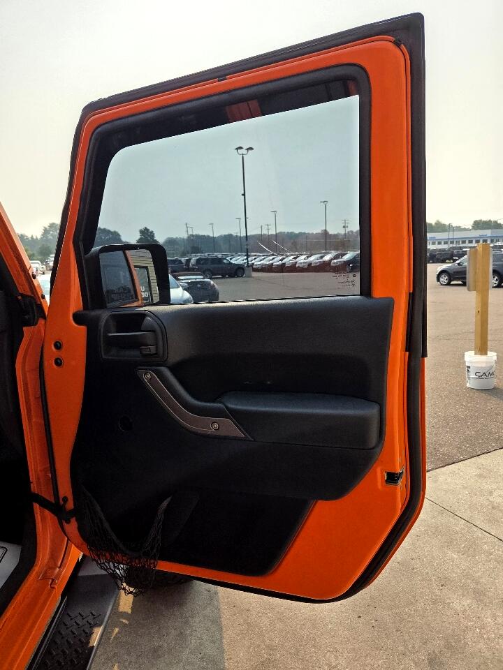 2013 Jeep Wrangler Unlimited Sport photo 14