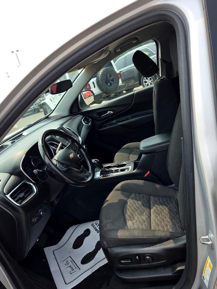 2019 Chevrolet Equinox LT photo 9