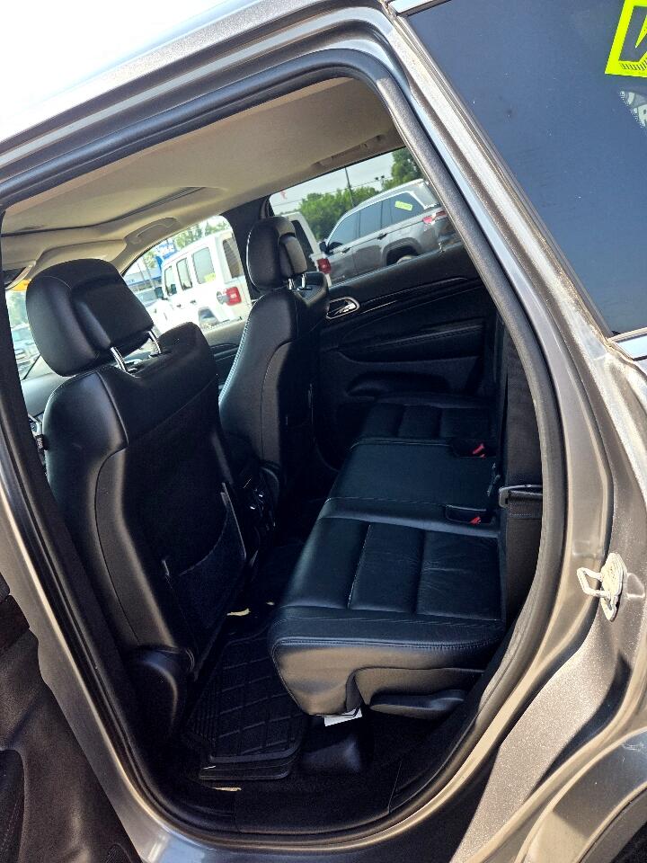 2012 Jeep Grand Cherokee Laredo photo 11