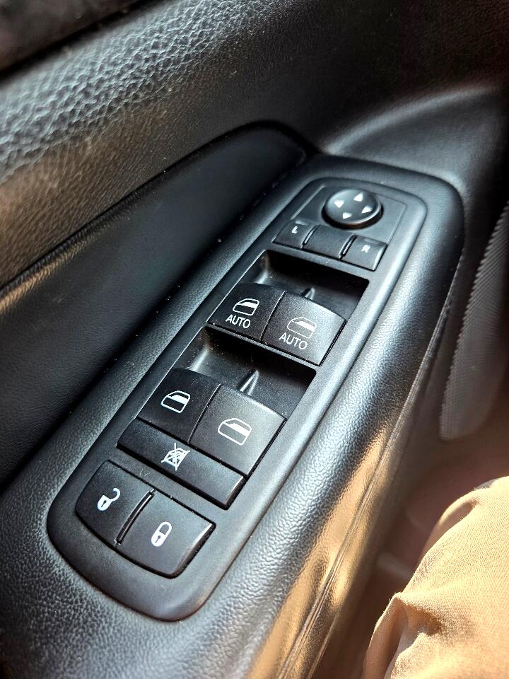 2012 Jeep Grand Cherokee Laredo photo 20