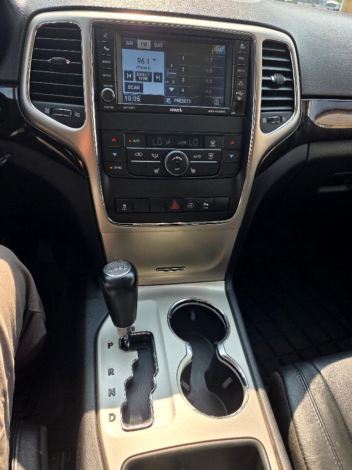 2012 Jeep Grand Cherokee Laredo photo 22