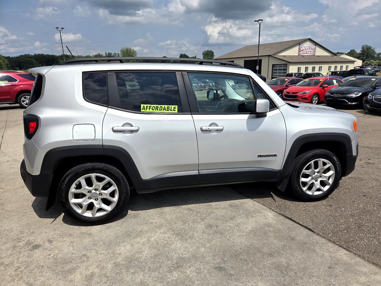 2016 Jeep Renegade Latitude photo 4