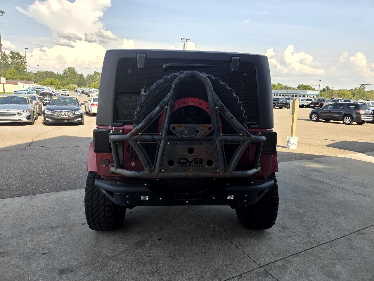2012 Jeep Wrangler Sahara photo 6