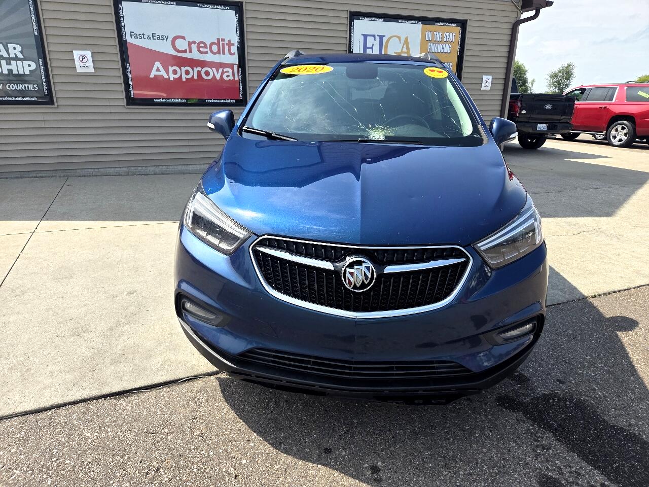 2020 Buick Encore Essence photo 2
