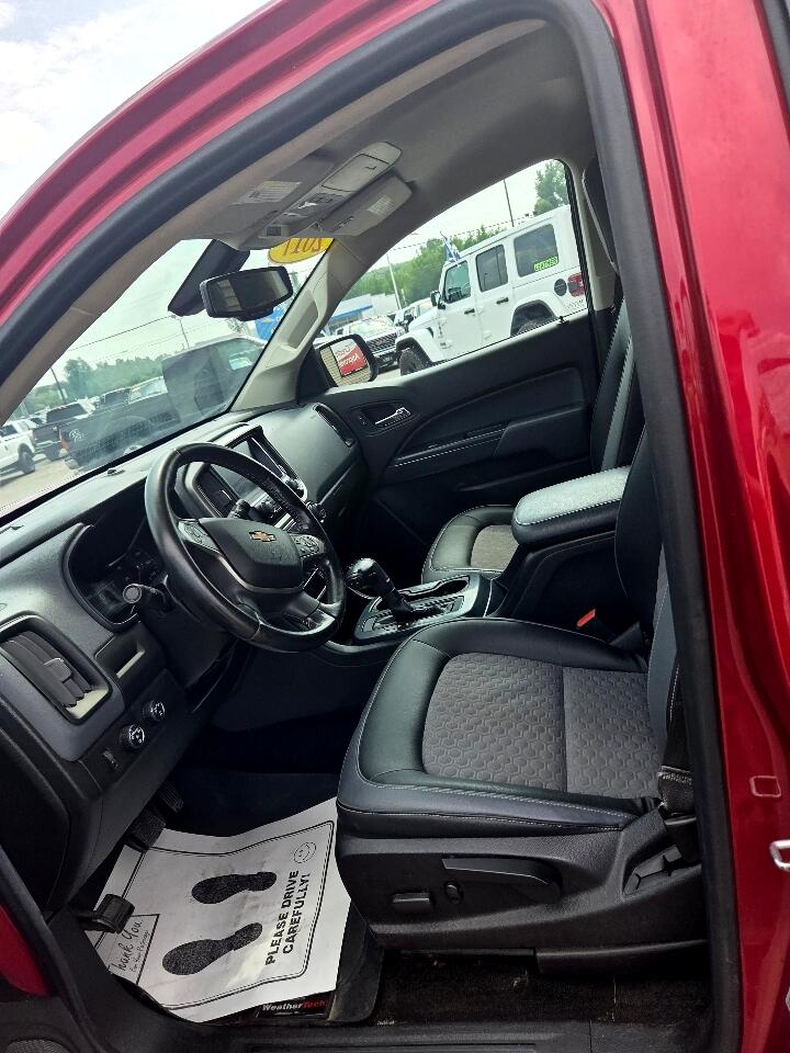 2017 Chevrolet Colorado Z71 photo 9