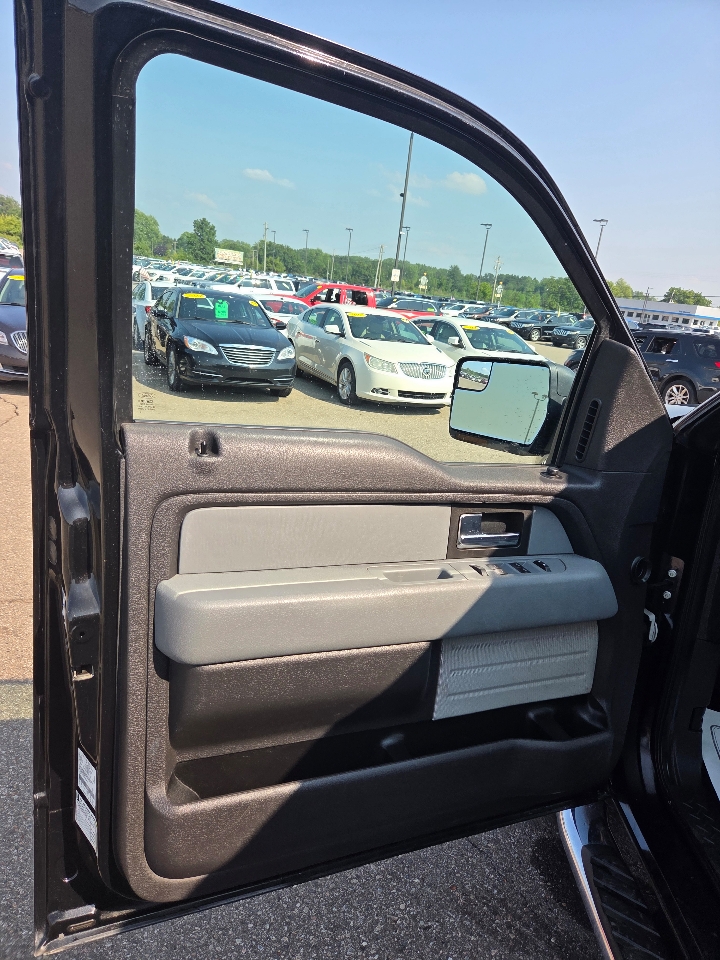 2012 Ford F-150 XLT photo 7