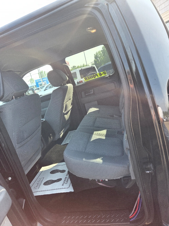 2012 Ford F-150 XLT photo 8