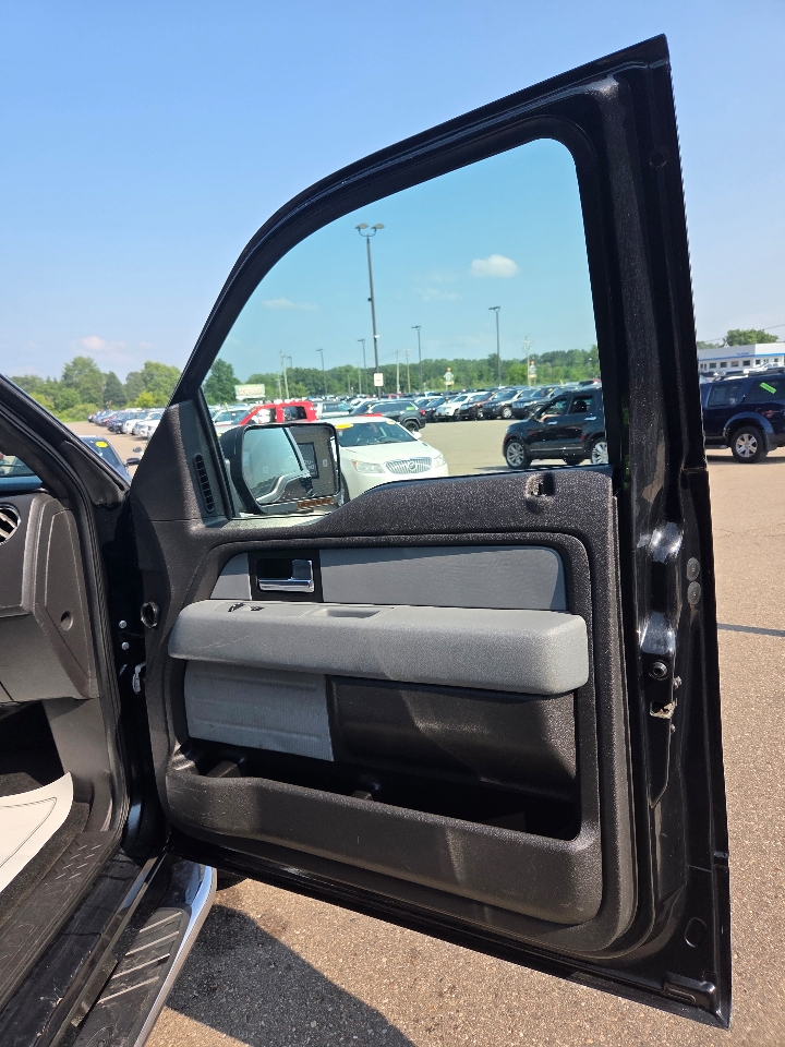 2012 Ford F-150 XLT photo 13