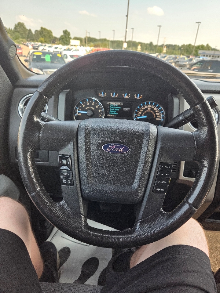 2012 Ford F-150 XLT photo 14