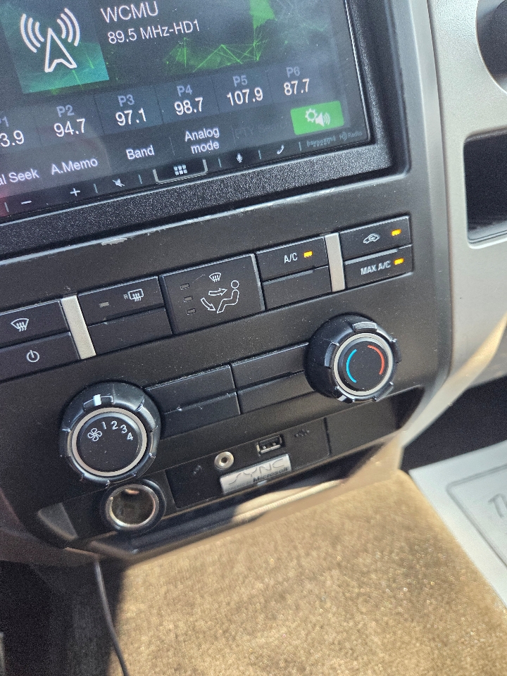 2012 Ford F-150 XLT photo 22
