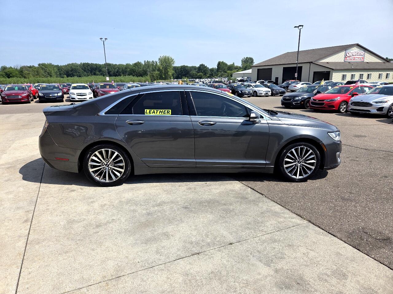 2017 Lincoln MKZ Select photo 4