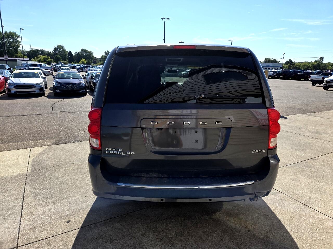 2016 Dodge Grand Caravan Crew photo 5