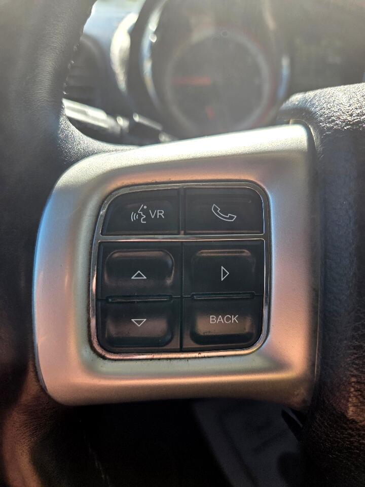 2016 Dodge Grand Caravan Crew photo 15