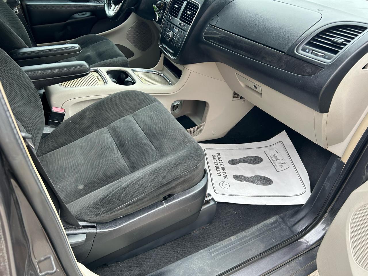 Dodge Grand Caravan Crew 2016