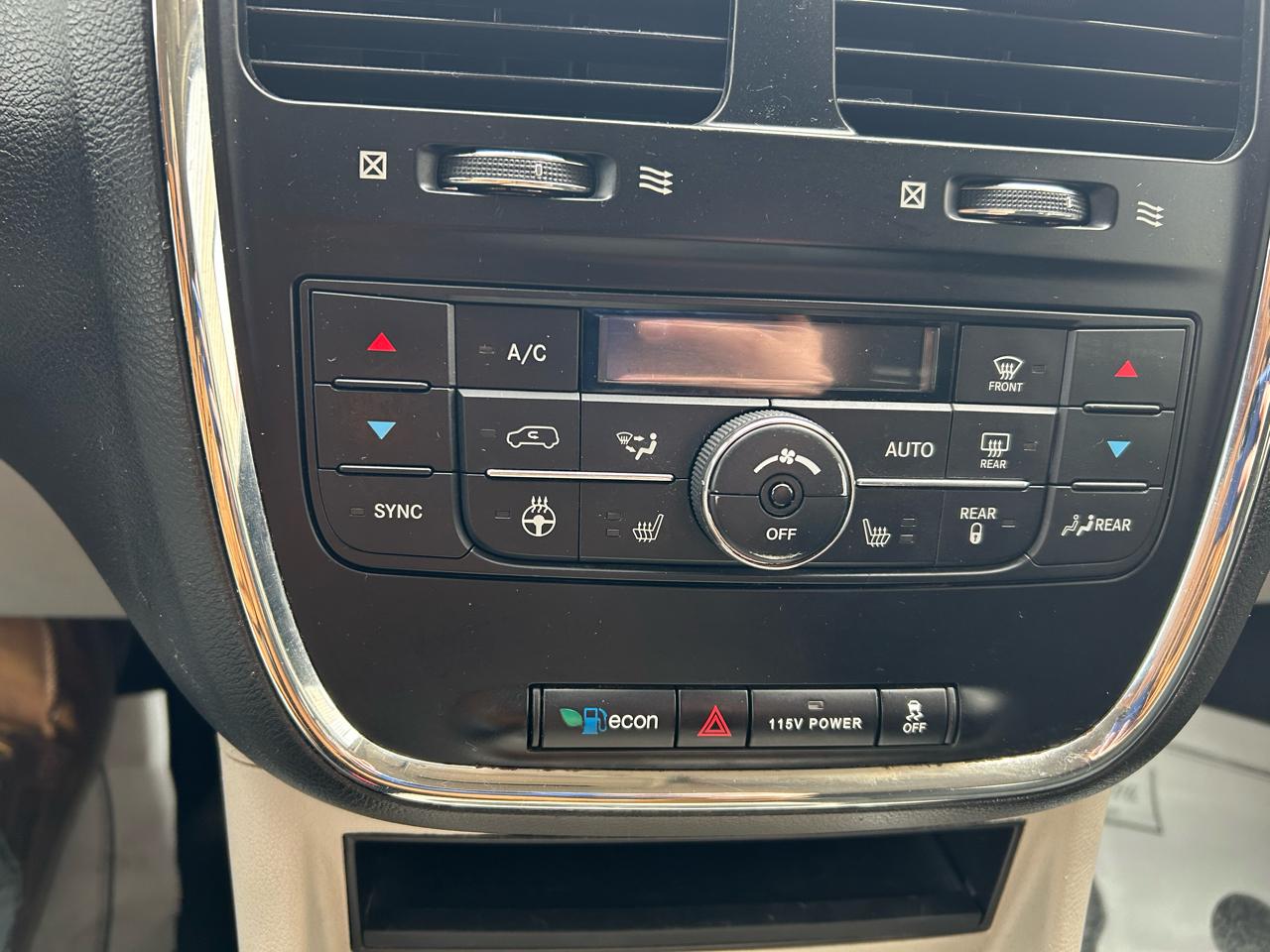 Dodge Grand Caravan Crew 2016