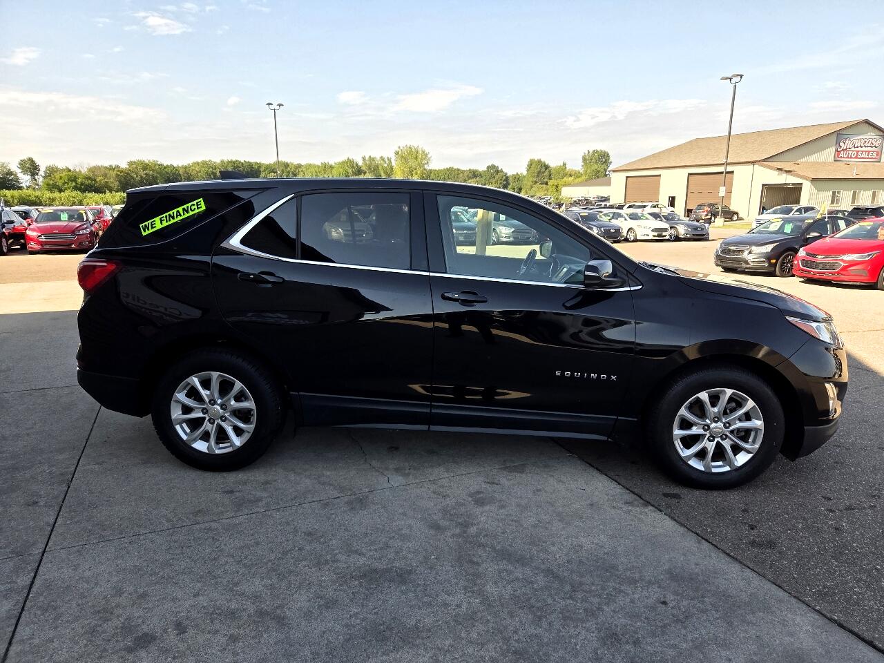 2019 Chevrolet Equinox LT photo 4